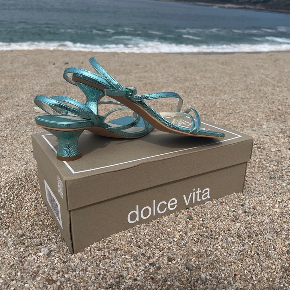 Dolce Vita Baylor Sandal - Electric Blue - Picture 2 of 7